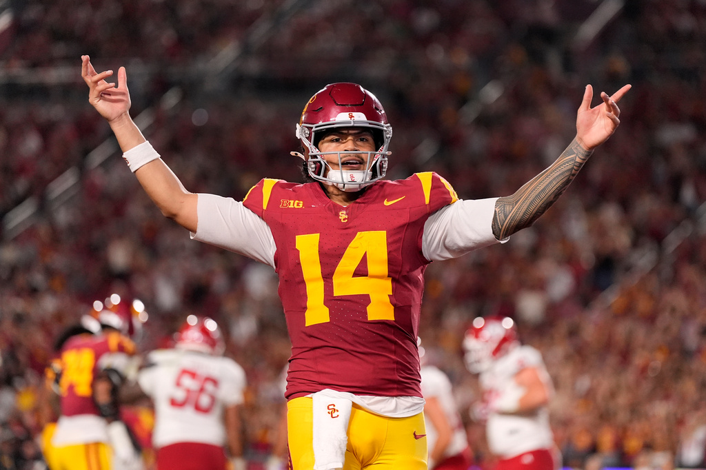 Southern California quarterback Jayden Maiava celebrates a touchdown during the first half of an NCAA college football game against Fresno State, Friday, Sept. 4, 2026, in Los Angeles. (AP Photo/Mark J. Terrill)