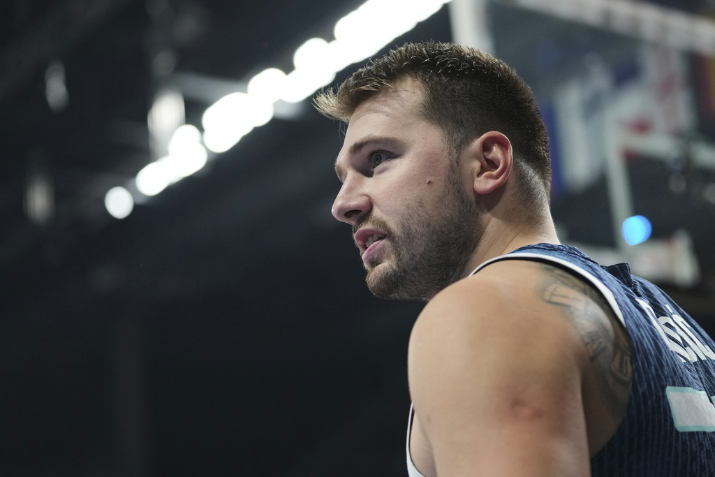 Slovenia's Luka Doncic during the Eurobasket, European Basketball Championship quarter final match between Germany and Slovenia at the Riga Arena in Riga, Latvia, Wednesday, Sept. 10, 2025. (AP Photo/Sergei Grits)