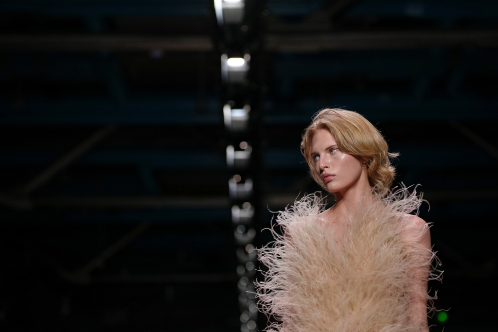 A model wears a creation as part of the Stella McCartney Spring/Summer 2026 collection presented in Paris, Tuesday, Sept. 30, 2025. (AP Photo/Aurelien Morissard)
