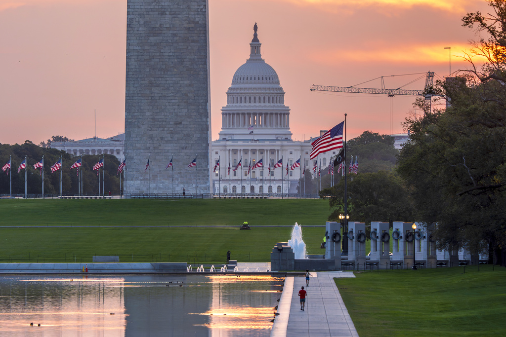 The Capitol and Washington Monument on the National Makk are seen in the distance in Washington, Tuesday, Sept. 23, 2025. (AP Photo/J. Scott Applewhite)