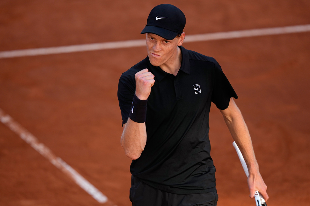 Jannik Sinner, of Italy, celebrates winning a point against Casper Ruud, of Norway, during the final match at the Italian Open tennis tournament, in Rome, Sunday, May 17, 2026. (AP Photo/Alessandra Tarantino)
