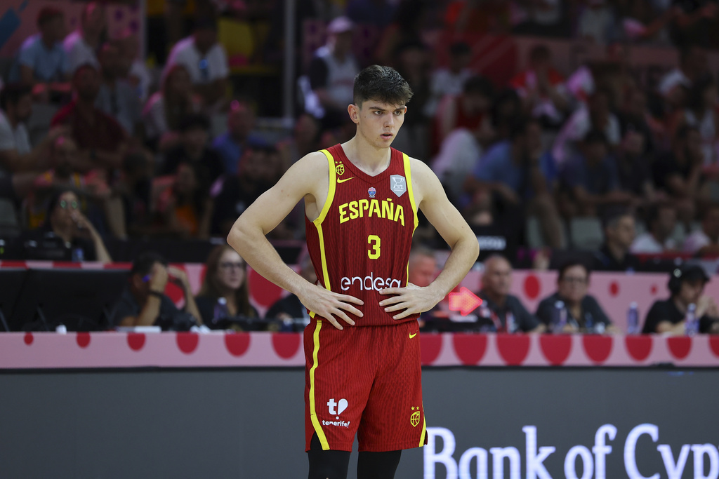 Spain's Sergio De Larrea reacts during the Eurobasket, European Basketball Championship Group C match between Spain and Georgia at the Spyros Kyprianou Arena in Limassol, Cyprus, Thursday, Aug. 28, 2025. (AP Photo/Chara Savvidou)