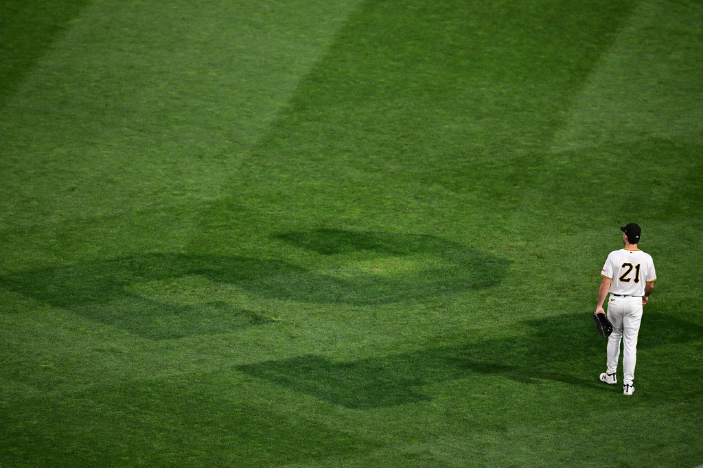 Pittsburgh Pirates right fielder Ryan O'Hearn stands in the field during the third inning of a baseball game against the Milwaukee Brewers, Tuesday, Sept. 15, 2026, in Pittsburgh. (AP Photo/David Dermer)