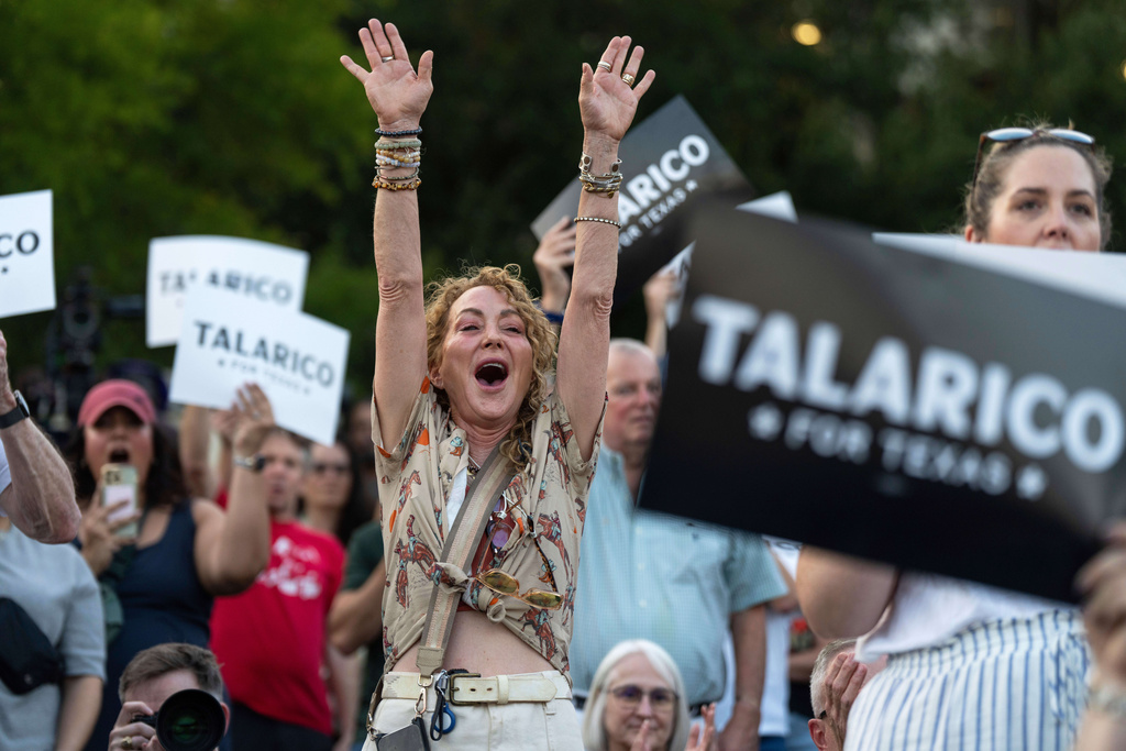Supporters cheer as State Rep. James Talarico, D-Austin, kicks off his campaign for U.S. Senate at Centennial Plaza in Round Rock, Texas, Tuesday, Sept. 9, 2025. (Mikala Compton/Austin American-Statesman via AP)
