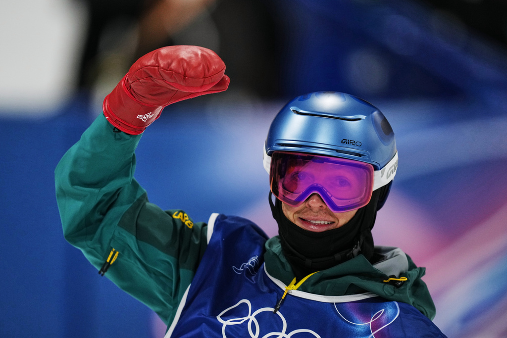 Australia's Scotty James reacts during the men's snowboarding halfpipe qualifications at the 2026 Winter Olympics, in Livigno, Italy, Wednesday, Feb. 11, 2026. (AP Photo/Abbie Parr)