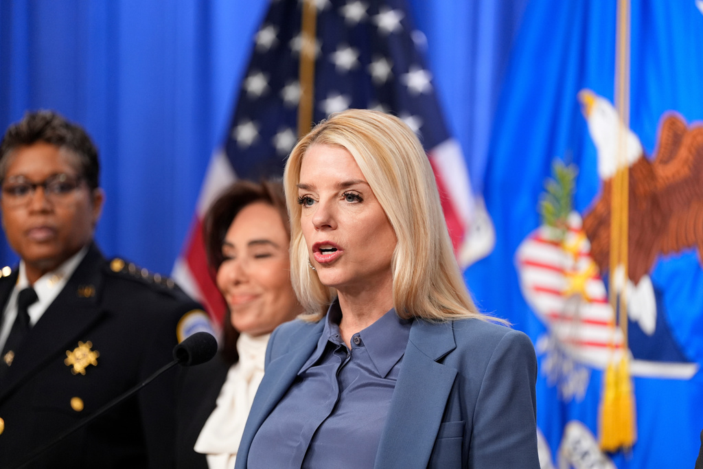 Attorney General Pam Bondi speaks about the recent arrest in the pipe bombs case on the eve of the Jan. 6, 2021, riot at the U.S. Capitol, during a news conference at the Department of Justice, Thursday, Dec. 4, 2025, in Washington. (AP Photo/Alex Brandon)