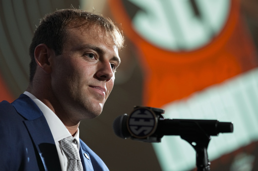 Debate over tight end value hovers over Brock Bowers' draft prospects - Vimarsana News