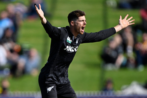 New Zealand's Mitchell Santner unsuccessfully appeal for a decision against England during their T20 cricket match in Hamilton, New Zealand, Wednesday, Oct. 29, 2025. (Andrew Cornaga/Photosport via AP) New Zealand's Mitchell Santner unsuccessfully appeal for a decision against England during their T20 cricket match in Hamilton, New Zealand, Wednesday, Oct. 29, 2025. (Andrew Cornaga/Photosport via AP)