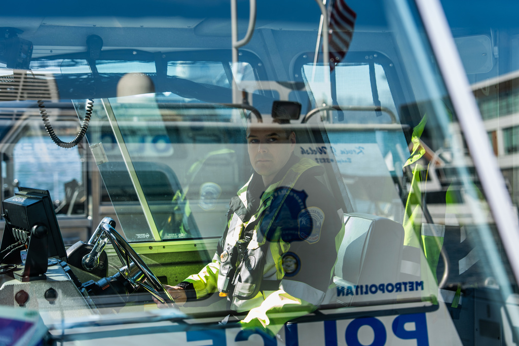 Metropolitan Police Department diver Robert Varga poses for a portrait, Thursday, Jan. 22, 2026, in Washington. (AP Photo/Julia Demaree Nikhinson)