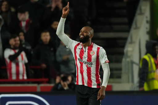 Brentford's Igor Thiago reacts after scoring from a penalty kick during the Premier League soccer match between Brentford and Liverpool in London, Saturday, Oct. 25, 2025. (AP Photo/Dave Shopland) Brentford's Igor Thiago reacts after scoring from a penalty kick during the Premier League soccer match between Brentford and Liverpool in London, Saturday, Oct. 25, 2025. (AP Photo/Dave Shopland)
