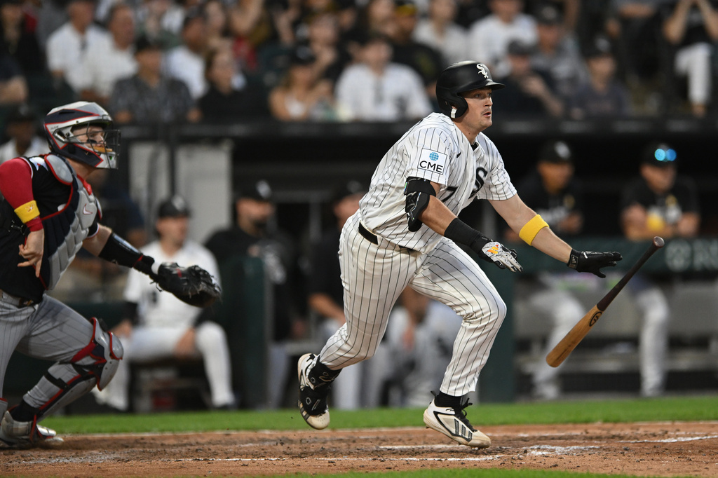 Chicago White Sox's Sam Antonacci, right, watches his two-run double during the sixth inning of a baseball game against the Minnesota Twins, Sunday, Sept. 6, 2026, in Chicago. (AP Photo/Paul Beaty)