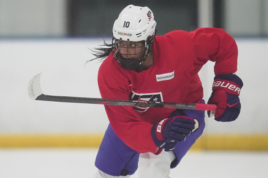 Laila Edwards, the first Black woman to suit up for Team USA women's Olympic hockey, participates in a practice, in a rink where she played youth hockey in the past, in Strongsville, Ohio, Tuesday, Nov. 4, 2025. (AP Photo/Sue Ogrocki)