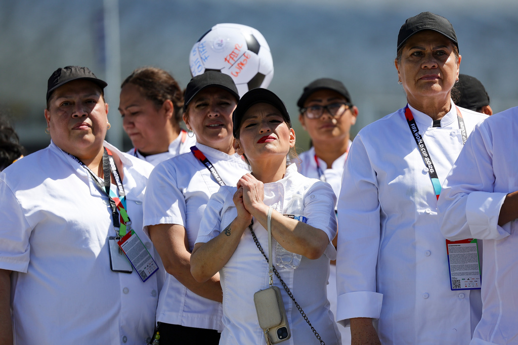 Food and beverage workers at SoFi Stadium represented by UNITE HERE Local 11 hold a news conferenceTuesday, Jun. 9, 2026 in Inglewood, Calif. (AP Photo/Ryan Sun)