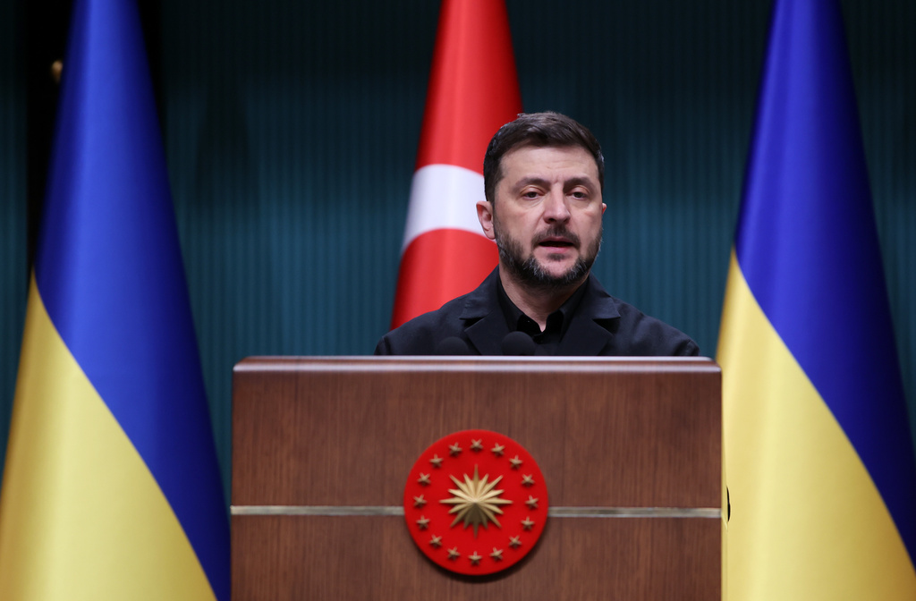 Ukrainian President Volodymyr Zelenskyy talks to journalists during a joint press conference with Turkish President Recep Tayyip Erdogan following their meeting at the presidential palace in Ankara, Wednesday, Nov. 19, 2025. (Yavuz Ozden/Dia Photo via AP)