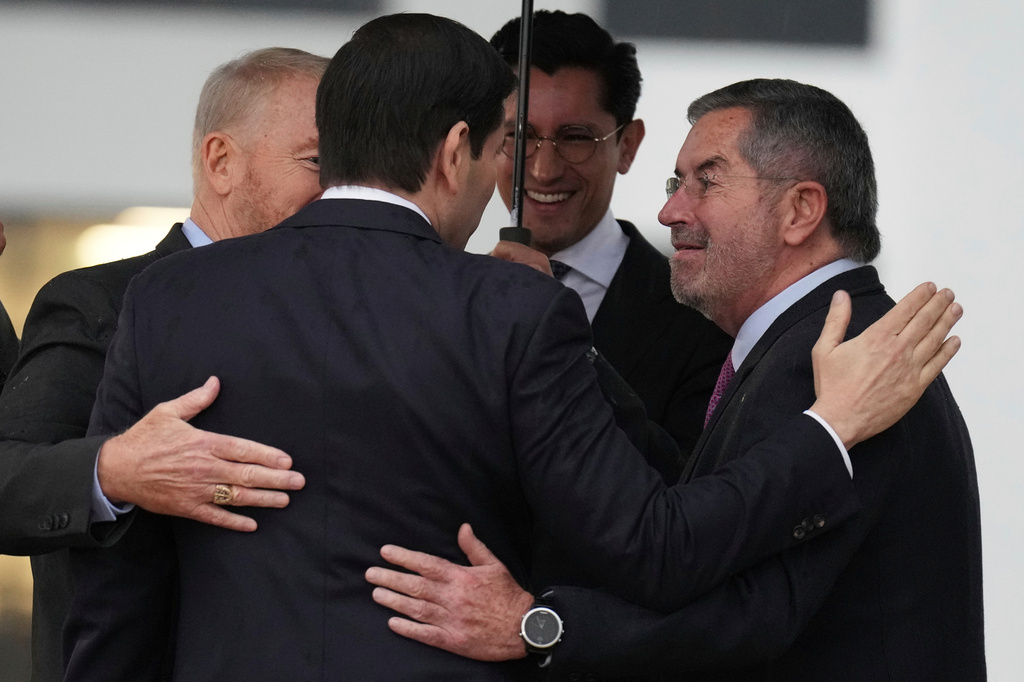 U.S. Secretary of State Marco Rubio greets Mexican Foreign Secretary Juan Ramon de la Fuente, right, Mexican Foreign Ministry Unit Chief for North America Roberto Velasco, center, and U.S. Ambassador Ronald Johnson, left, at Felipe Angeles International Airport in Zumpango, on the outskirts of Mexico City, Sept. 2, 2025. (AP Photo/Jacquelyn Martin, File)