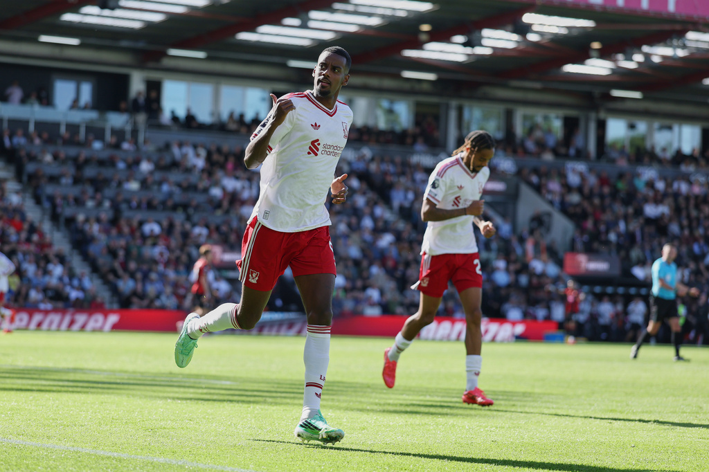 Liverpool's Alexander Isak, celebrates after scoring his side opening goal during the English Premier League soccer match between Bournemouth and Liverpool in Bournemouth, England, Sunday, Sept. 20, 2026. (AP Photo/Ian Walton)