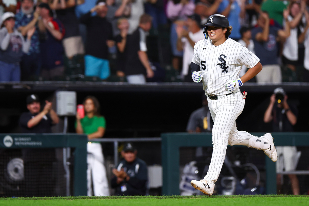 Chicago White Sox's Munetaka Murakami reacts while running towards home plate after hitting a home run during the eighth inning of a baseball game against the New York Yankees in Chicago, Wednesday, July 29, 2026. (AP Photo/Jessie Alcheh)