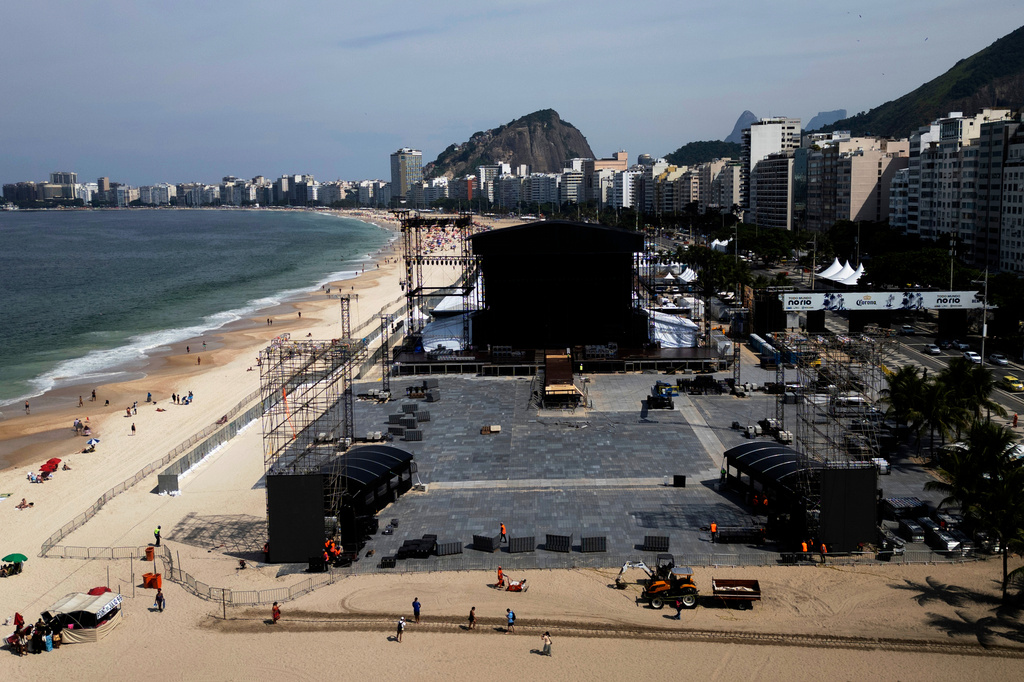 Workers prepare the stage for a concert by Colombian pop star Shakira at Copacabana Beach in Rio de Janeiro, Monday, April 27, 2026. (AP Photo/Bruna Prado)
