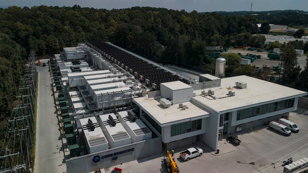 A Core Scientific data center is seen, Friday, Sept. 4, 2026, in Dalton, Ga. (AP Photo/Mike Stewart)