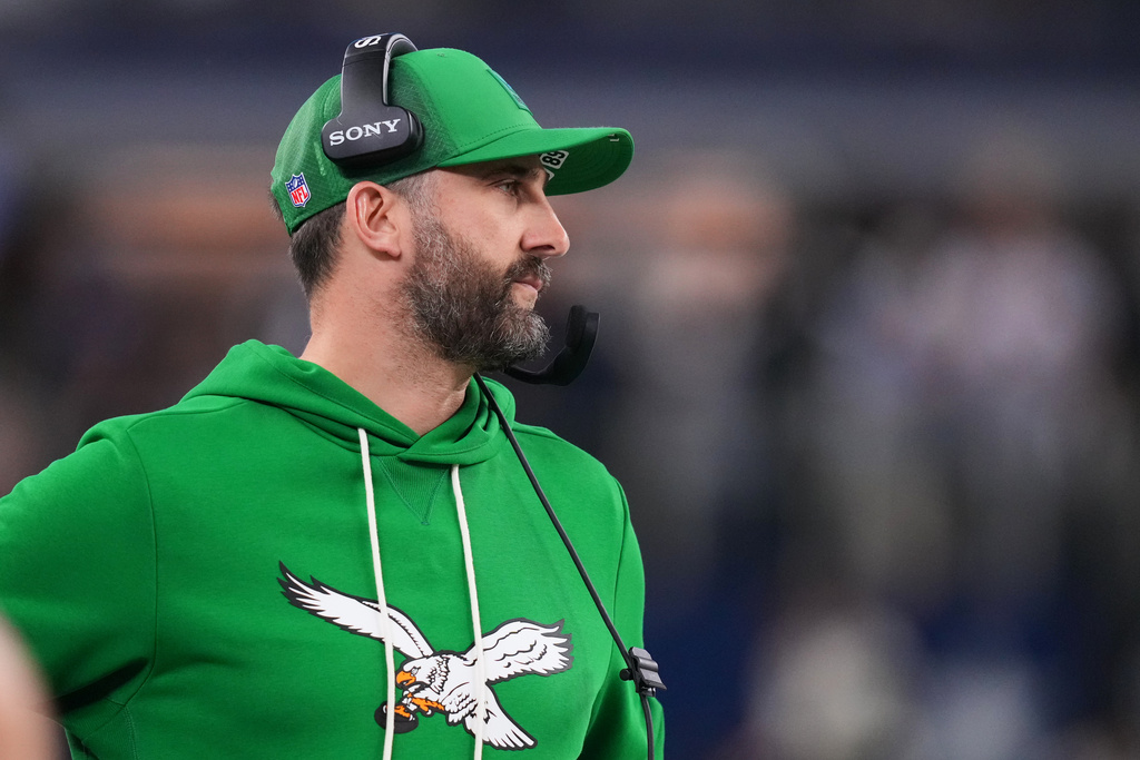 Philadelphia Eagles head coach Nick Sirianni watches from the sideline during the first half of an NFL football game against the Dallas Cowboys, Sunday, Nov. 23, 2025, in Arlington, Texas. (AP Photo/Julio Cortez)