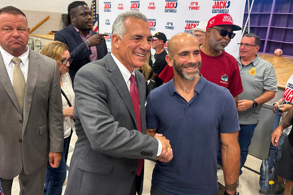 FILE - Republican candidate for governor Jack Ciattarelli campaigns in Garfield, N.J., Sept. 4, 2025. (AP Photo/Ted Shaffrey, File)