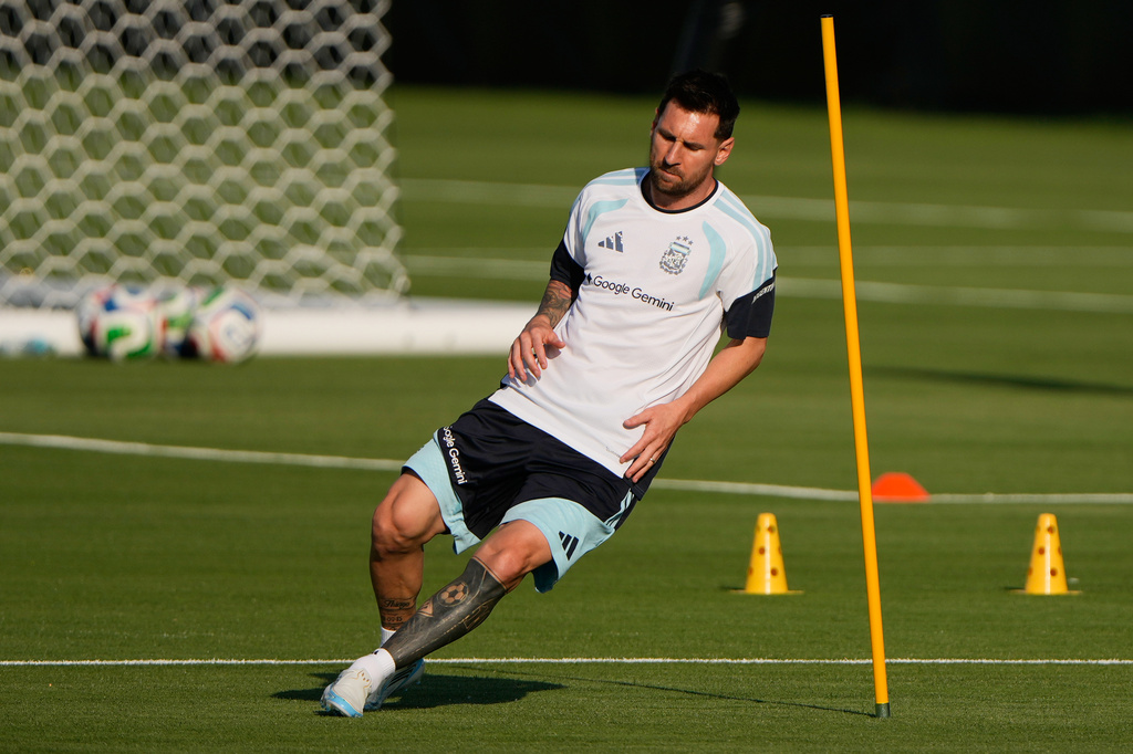 Argentina forward Lionel Messi works out during practice for the FIFA World Cup soccer Wednesday, June 3, 2026, in Kansas City, Kan.. (AP Photo/Charlie Riedel)