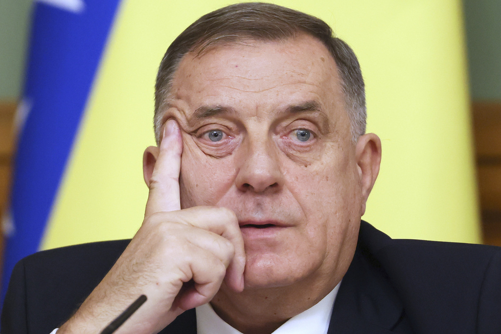 Bosnian Serb leader Milorad Dodik attends a news conference following his talks with Russian Foreign Minister Sergey Lavrov at Zinaida Morozova's Mansion in Moscow, Russia, Tuesday, Sept. 9, 2025. (Sergei Ilnitsky/Pool Photo via AP)