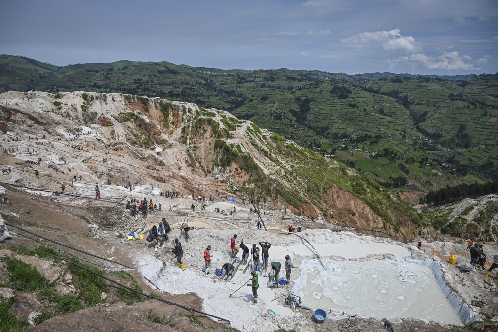 FILE - Miners work at the D4 Gakombe coltan mining quarry in Rubaya, Democratic Republic of Congo, on Friday, May 9, 2025. (AP Photo/Moses Sawasawa, file)
