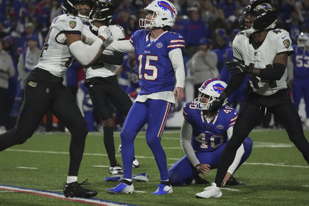 Buffalo Bills kicker Matt Prater (15) watches his game-winning field goal against the Baltimore Ravens during the second half of an NFL football game in Orchard Park, N.Y., Sunday, Sept. 7, 2025. (AP Photo/Gene J. Puskar)