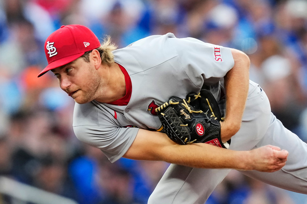 St. Louis Cardinals pitcher Kyle Leahy (62) works against the Toronto Blue Jays during the third inning of a baseball game against the St. Louis Cardinals in Toronto, Friday, July 31, 2026. (Chris Young/The Canadian Press via AP)
