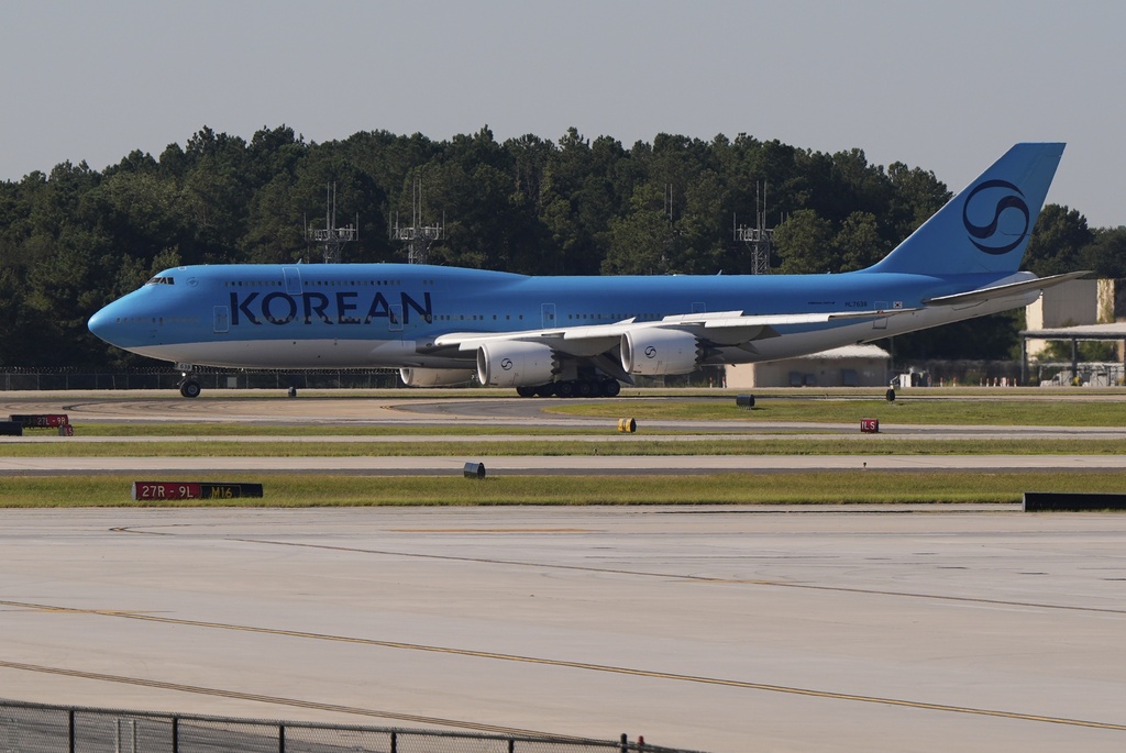 A Korean Air plane arrives at Hartsfield-Jackson International Airport in Atlanta, Wednesday, Sept. 10, 2025, in Atlanta. (AP Photo/Mike Stewart)