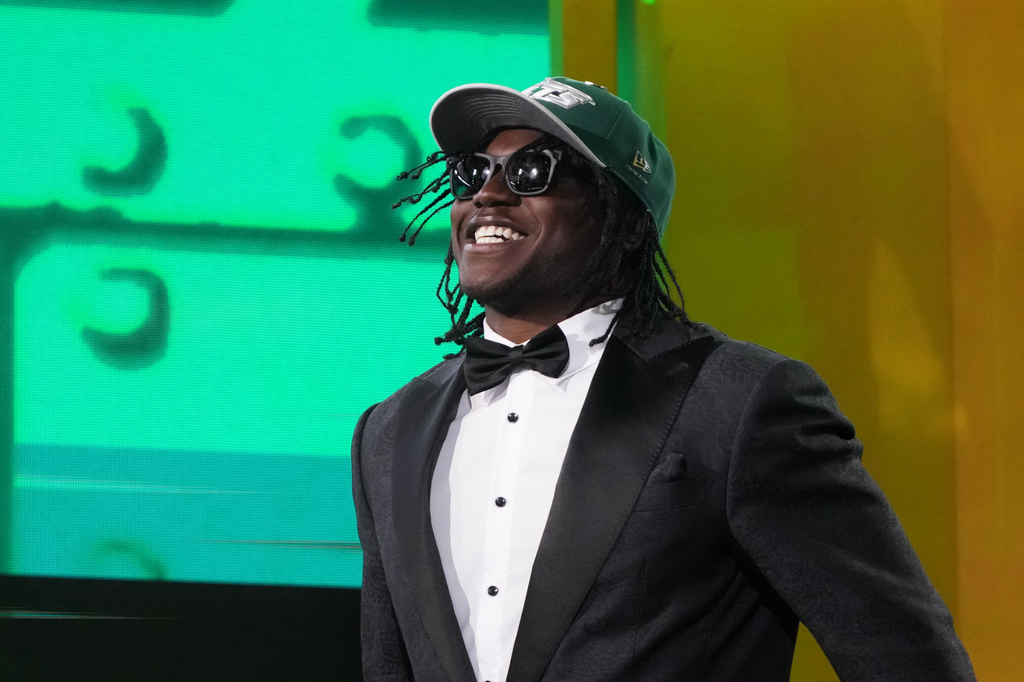 Texas Tech linebacker David Bailey celebrates after being chosen by the New York Jets with the second overall pick during the first round of the NFL football draft, Thursday, April 23, 2026, in Pittsburgh. (AP Photo/Gene J. Puskar)