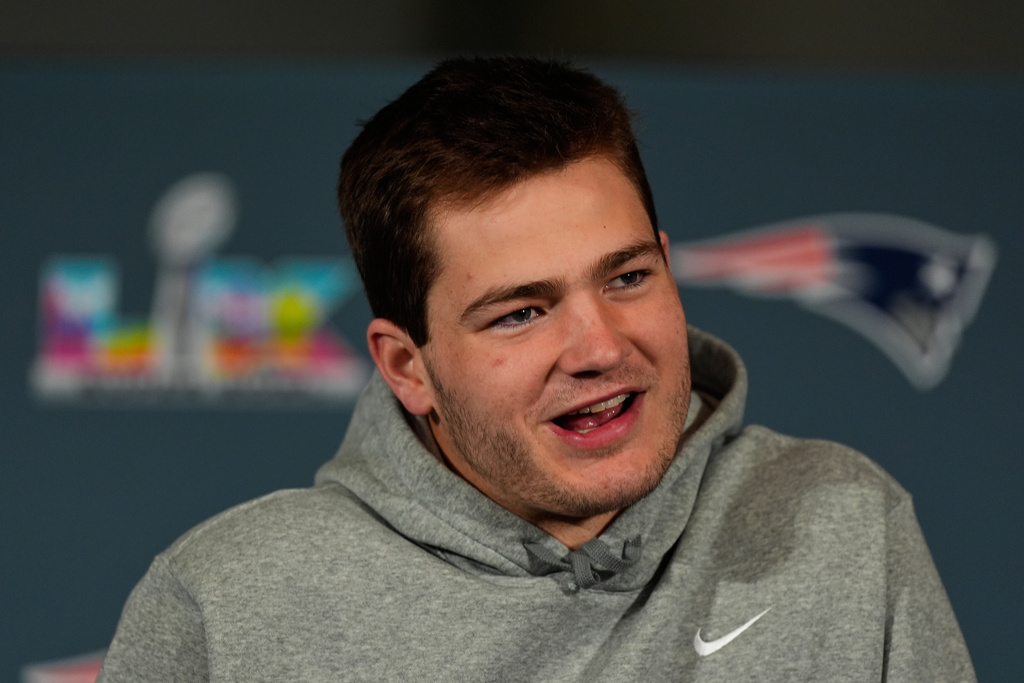 New England Patriots quarterback Drake Maye talks to the media during a news conference Thursday, Feb. 5, 2026, in Santa Clara, Calif., ahead of the Super Bowl 60 NFL football game between the New England Patriots and the Seattle Seahawks. (AP Photo/Charlie Riedel)