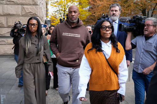 Portland Trail Blazers head coach Chauncey Billups walks to a vehicle after his federal court appearance on Thursday, Oct. 23, 2025, in Portland, Ore. (AP Photo/Jenny Kane) Portland Trail Blazers head coach Chauncey Billups walks to a vehicle after his federal court appearance on Thursday, Oct. 23, 2025, in Portland, Ore. (AP Photo/Jenny Kane)