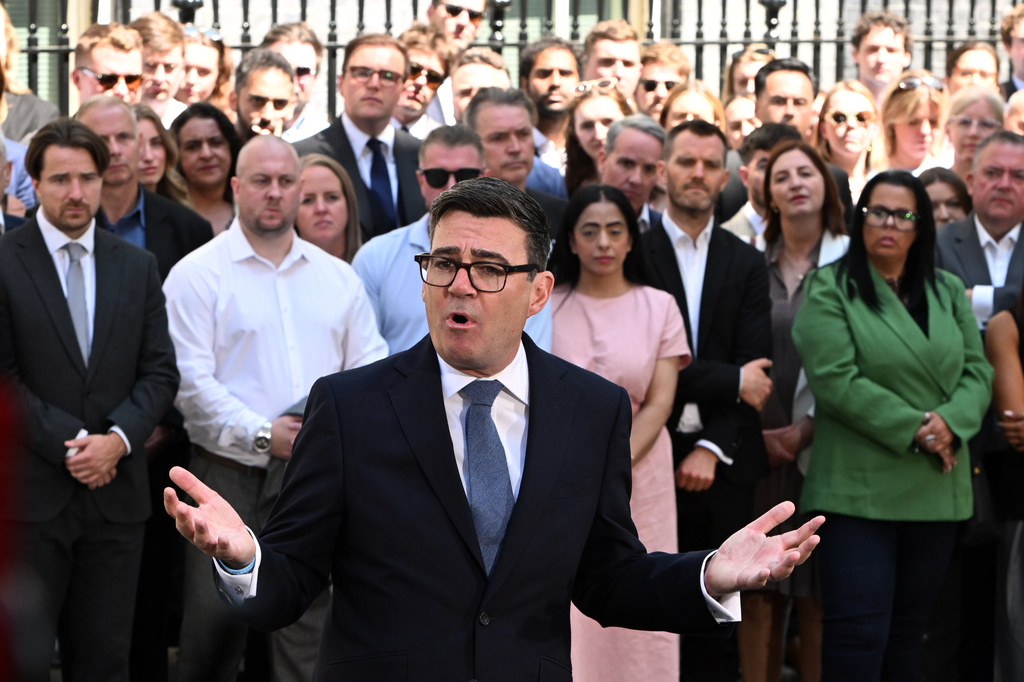 Britain's new Prime Minister Andy Burnham speaks to staff and media at 10 Downing Street in London, Monday, July 20, 2026.(AP Photo/Thomas Krych)