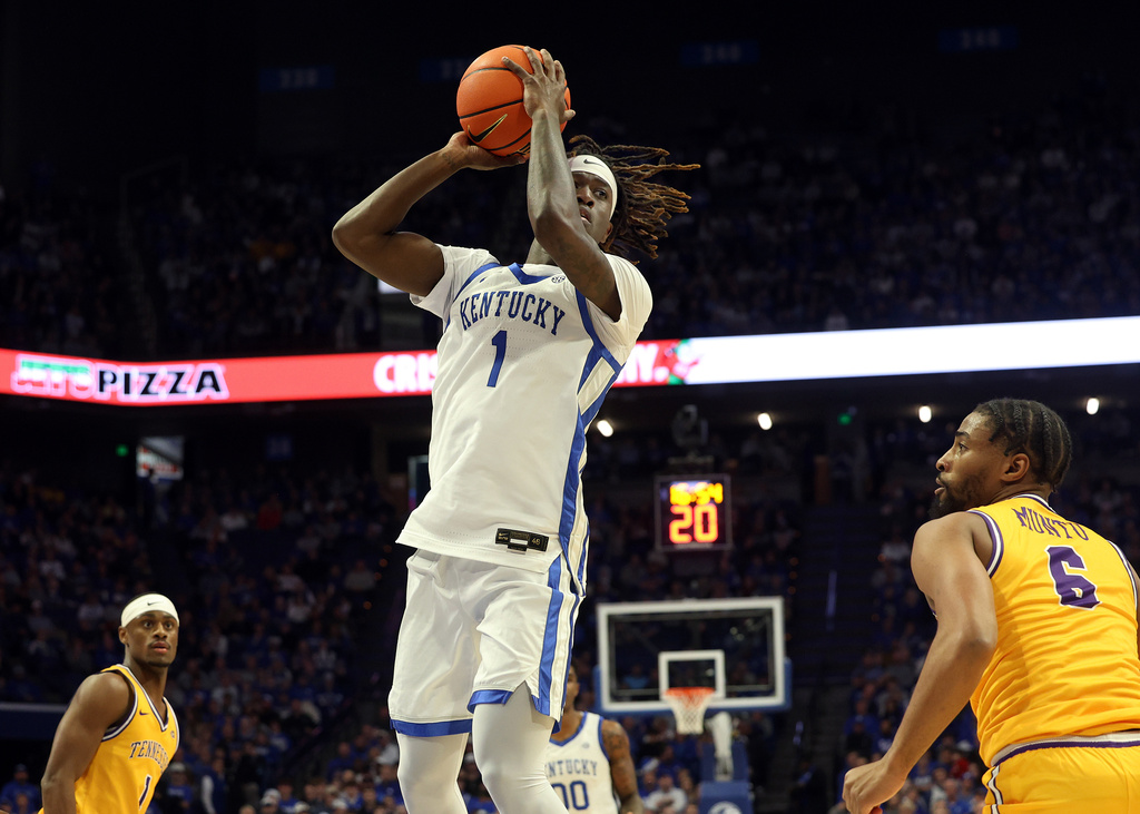 Aberdeen, Oweh, Noah lead No. 19 Kentucky to a 104-54 victory over Tennessee Tech