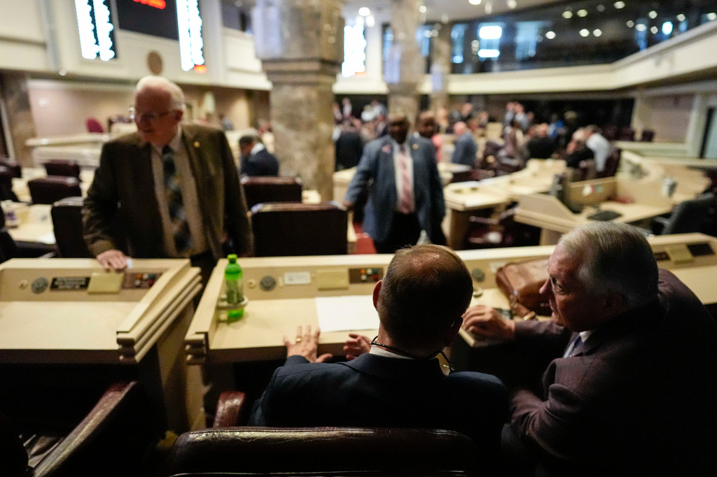 Representatives speak on the House floor during a special session of the Alabama Legislature, Tuesday, May 5, 2026, in Montgomery, Ala. (AP Photo/Mike Stewart)