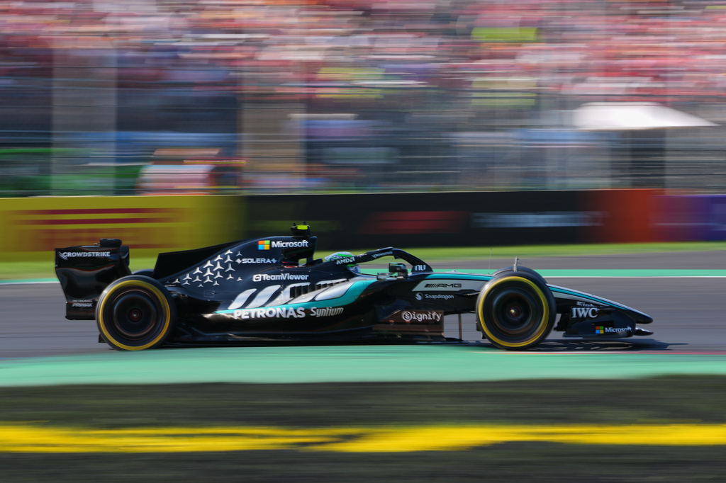 Mercedes driver Andrea Kimi Antonelli of Italy steers his car during the Italian Formula One Grand Prix race, in Monza, Italy, Sunday, Sept. 6, 2026. (AP Photo/Antonio Calanni)