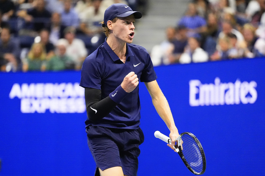 Jannik Sinner, of Italy, reacts after scoring a point against Felix Auger-Aliassime, of Canada, during the men's singles semifinals of the U.S. Open tennis championships, Friday, Sept. 5, 2025, in New York. (AP Photo/Yuki Iwamura)