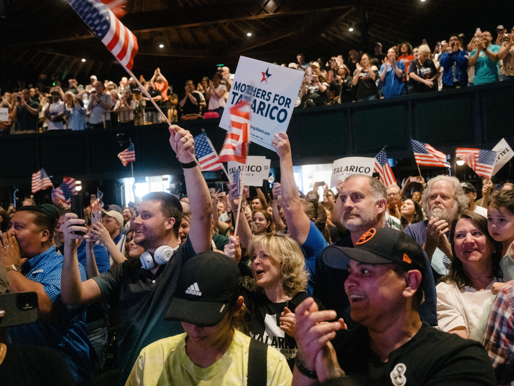 Supporters of James Talarico, a Texas Democratic primary candidate for U.S. Senate, cheer during an event, Sunday, March 1, 2026, in San Antonio, Texas. (AP Photo/Brenda Bazán)