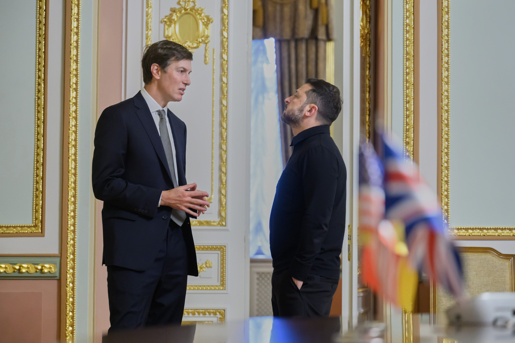 In this photo provided by the Ukrainian Presidential Press Office, Ukraine's President Volodymyr Zelenskyy, right, talks with Jared Kushner, U.S. President Donald Trump's envoy, at Mariinsky palace in Kyiv, Ukraine, Sunday, Sept. 6, 2026. (Ukrainian Presidential Press Office via AP)