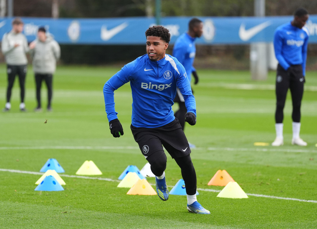 Chelsea's Andrey Santos during a training session at Cobham Training Ground, London, Monday Dec. 8, 2025 ahead of Tuesday's Champions League soccer match against Atalanta. (Adam Davy/PA via AP)