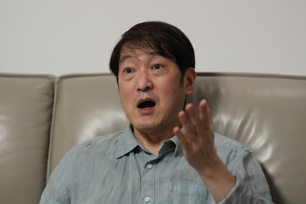 South Korean pianist Lee Hun speaks during an interview in Seoul, South Korea, on April 8, 2026. (AP Photo/Lee Jin-man)