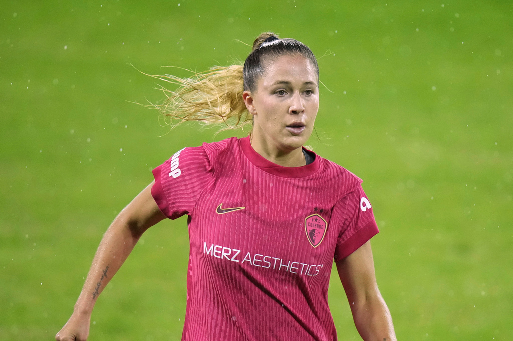 FILE - NC Courage midfielder Ashley Sanchez in action during an NWSL soccer match against Louisville Racing in Louisville, Ky., March 15, 2025. (AP Photo/AJ Mast, File)