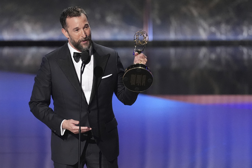 Noah Wyle accepts the award for outstanding lead actor in a drama series for "The Pitt" during the 77th Primetime Emmy Awards on Sunday, Sept. 14, 2025, at the Peacock Theater in Los Angeles. (AP Photo/Chris Pizzello)