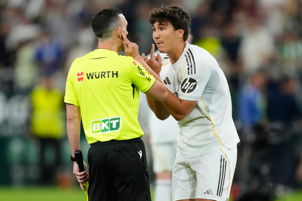 Real Madrid's Gonzalo Garcia argues with a referee after a La Liga soccer match between Real Betis and Real Madrid in Seville, Spain, Friday, April 24, 2026. (AP Photo/Jose Breton)