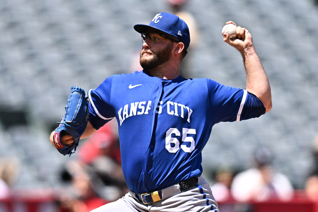 Kansas City Royals pitcher Noah Cameron delivers during the first inning of a baseball game against the Los Angeles Angels, Sunday, Aug. 16, 2026, in Anaheim, Calif. (AP Photo/William Liang)