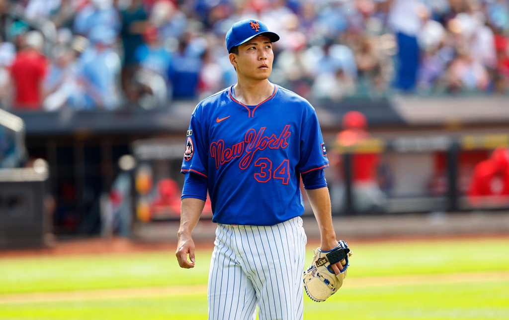 New York Mets pitcher Kodai Senga walks to the dugout during the seventh inning of a baseball game against the Philadelphia Phillies, Sunday, June 28, 2026, in New York. (AP Photo/Noah K. Murray)