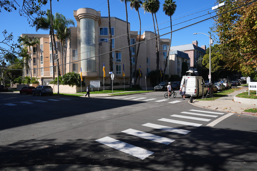 Crosswalks painted by activists are shown at the intersection of Wilkins Ave. and Kelton Ave. in the Westwood section of Los Angeles Tuesday, Dec. 9, 2025, in Los Angeles. (AP Photo/Marcio Jose Sanchez)