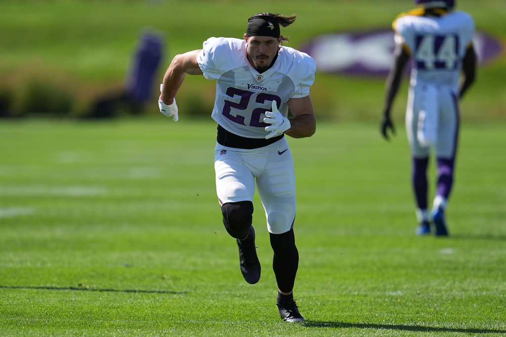 Minnesota Vikings safety Harrison Smith (22) trains during an NFL football practice Wednesday, Sept. 9, 2026, in Eagan, Minn. (AP Photo/Abbie Parr)